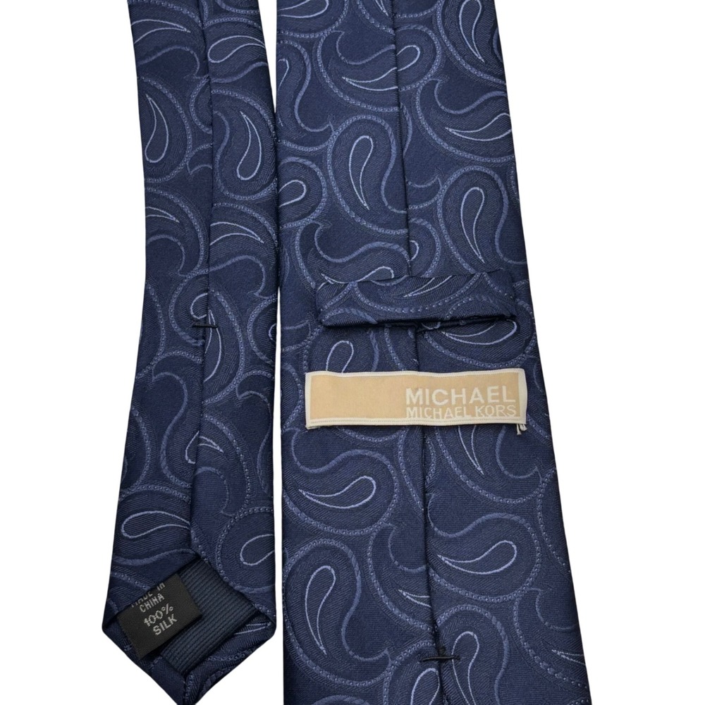 Michael Kors Silk Paisley Necktie Navy Blue Mens Fashion Accessory